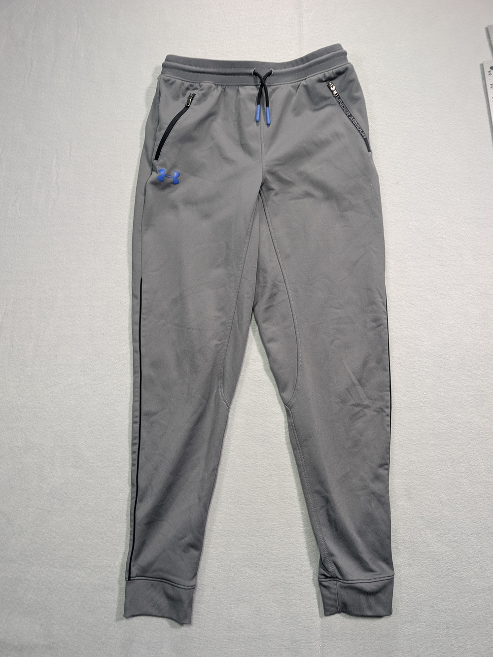Under Armour Youth Large Gray Performance Joggers A25